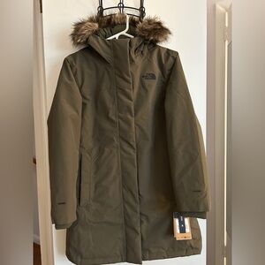The North Face Women’s Arctic Parka XL – New Taupe Green (NWT)